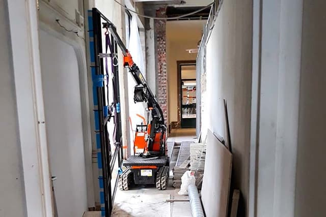 BG Lift M060 hijskraan voor werkzaamheden in krappe en moeilijk bereikbare ruimtes