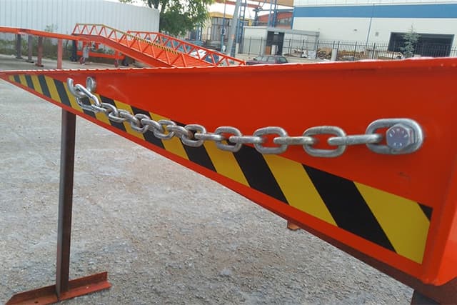 Container ramp voor containers Container ramp voor het laden en lossen van containers