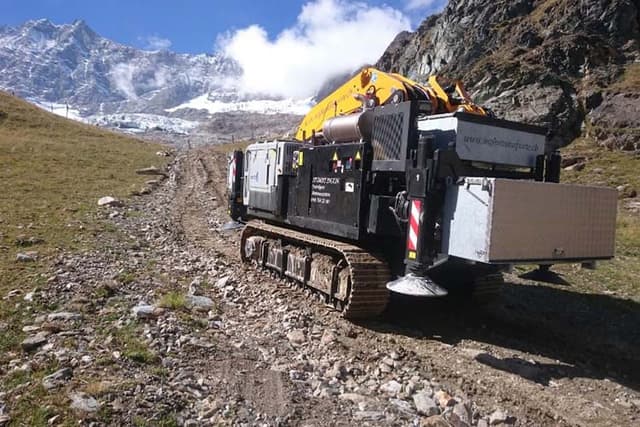 BG Lift CWE525 voor beperkte ruimtes BG Lift CWE525 minihijskraan voor werkzaamheden op beperkte ruimtes